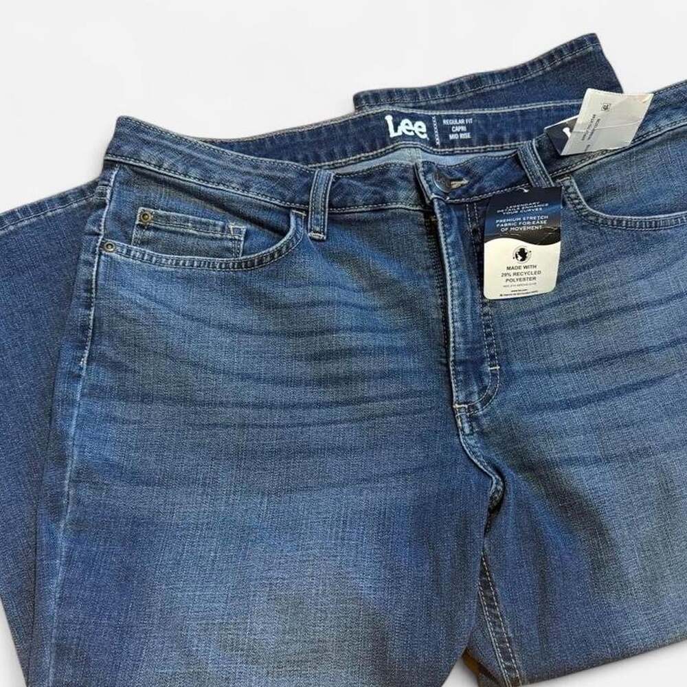 Lee Women's Blue and Navy Jeans